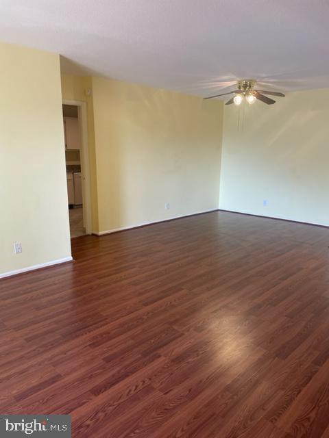 Building Photo - 309 Yoakum Pkwy