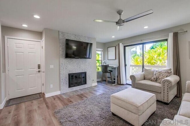 Building Photo - 9392 Twin Trails Dr