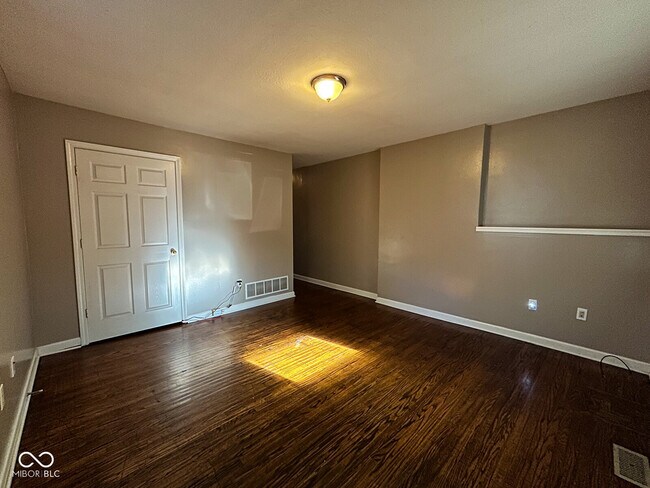 Building Photo - 2414 N Delaware St