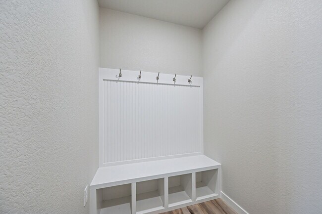 Building Photo - 8278 Turtle Lk Wy