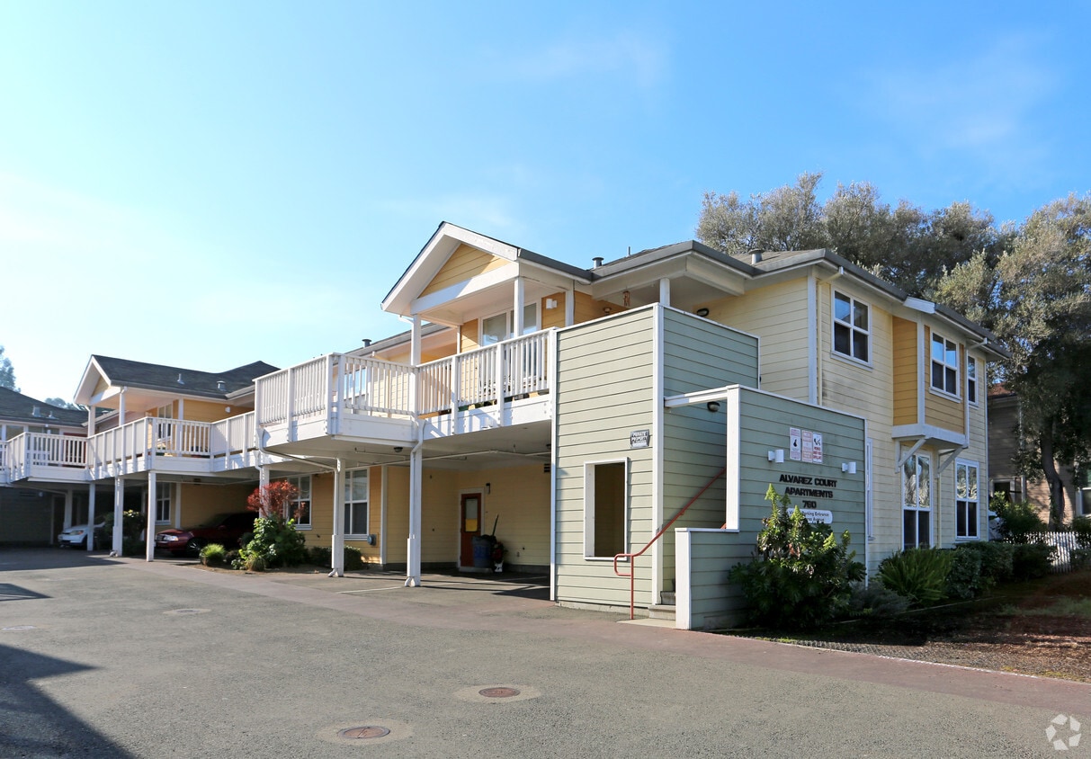 Alvarez Court Apartments Pinole Ca Apartment Finder
