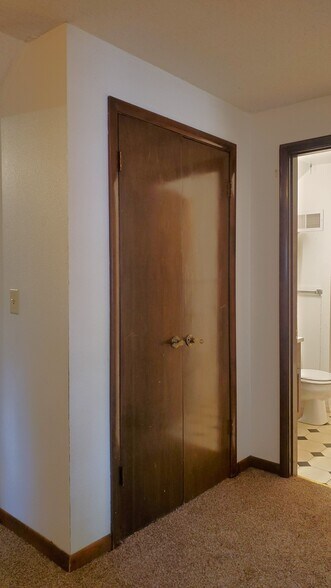 Building Photo - 1050 Curtis St