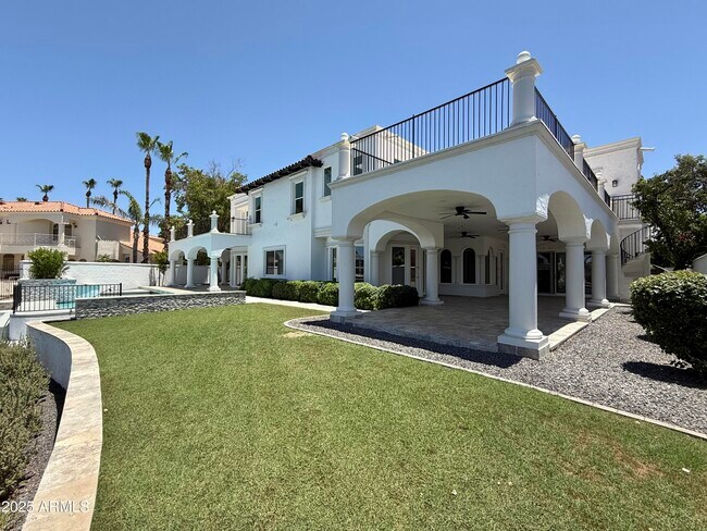 Building Photo - 1523 E Treasure Cove Dr