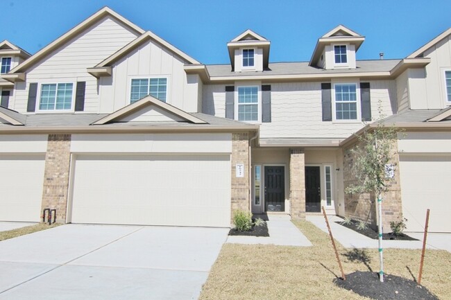 Primary Photo - Brenwood Manor - 18242 Bethany Manor Ct, K...
