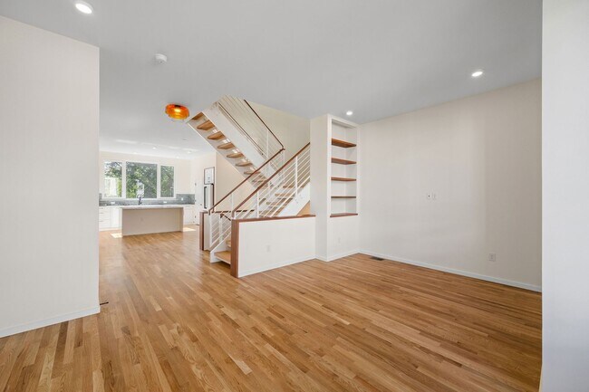 Building Photo - 223 S Stafford Ave