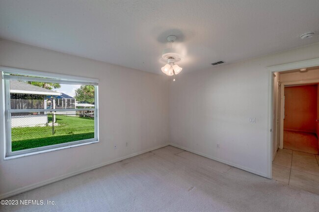 Building Photo - 13 Clear Ct