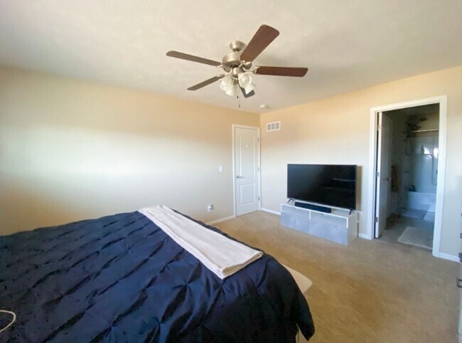 Building Photo - Italian Estates Property Management