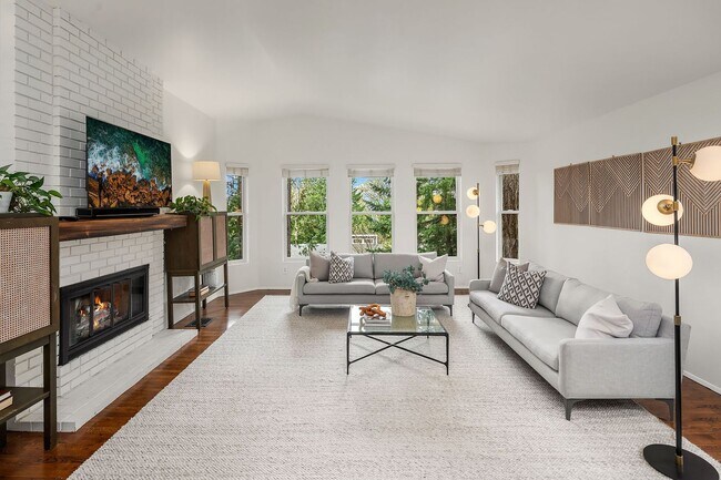 Building Photo - Modern Elegance Meets Island Living! |8475...