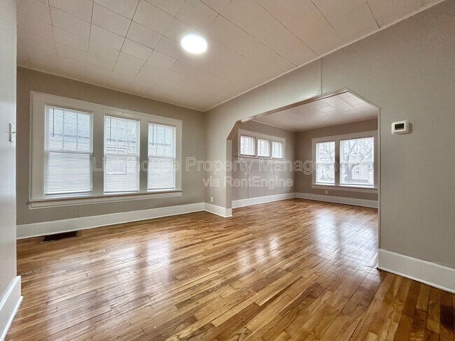 Building Photo - 2174 Continental St