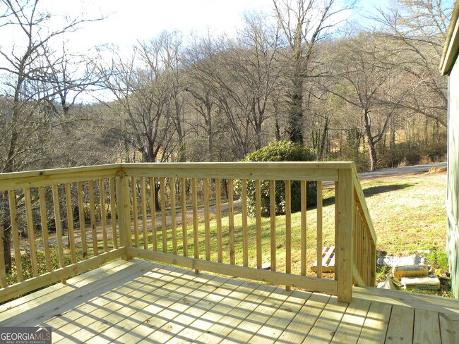 Building Photo - 105 WZ