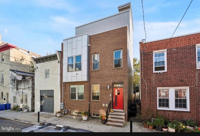 Building Photo - 1 Titan St