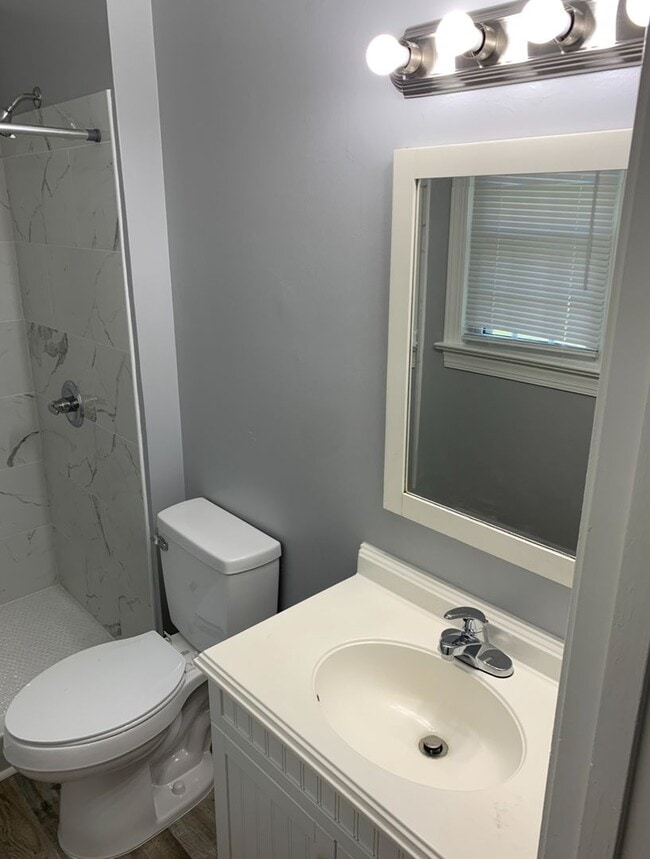 Building Photo - 932 Brandywine Ln