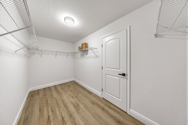 Building Photo - Beautiful New Home in Prime Summerfield Lo...