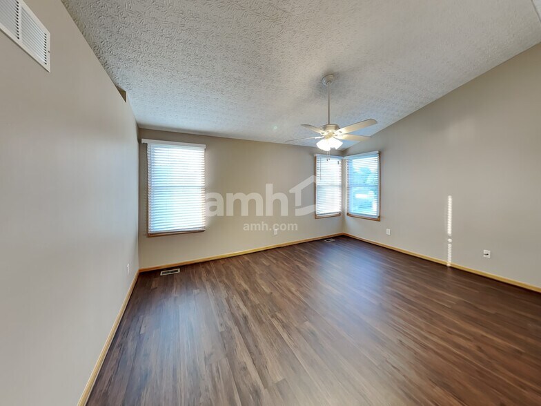 Building Photo - 2403 Hutcheson Ct