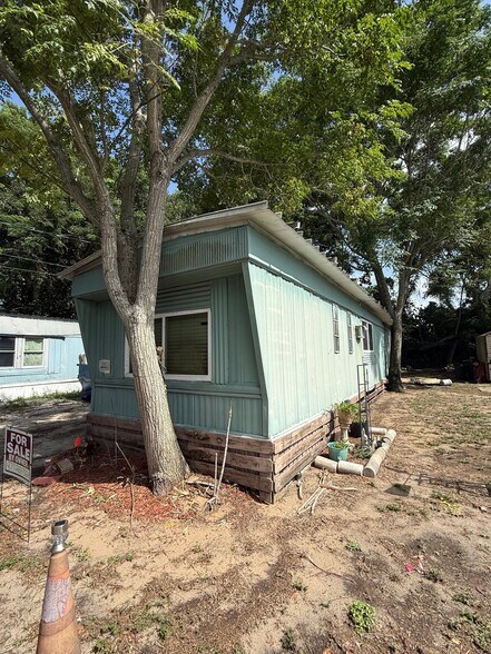 Building Photo - 920 Boardwalk Ln