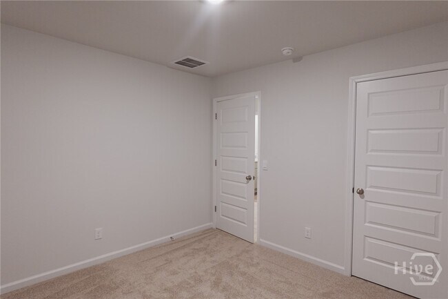 Building Photo - 393 Coconut Dr