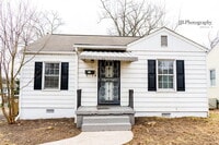 Building Photo - 716 E Oldham Ave