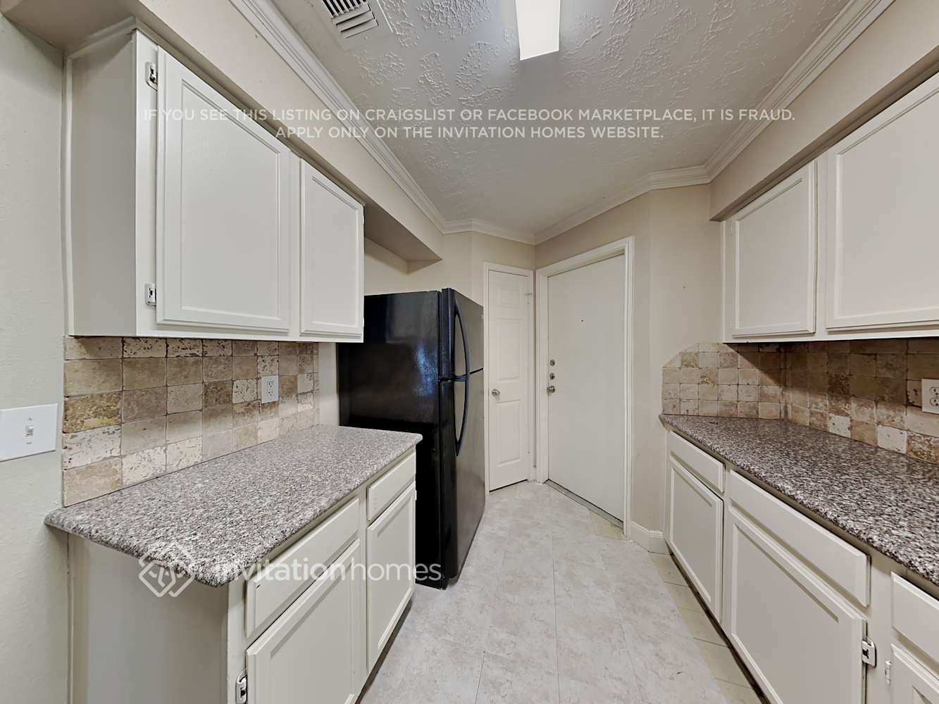 Building Photo - 8330 Pebbledowne Dr