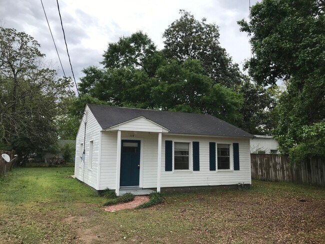 Building Photo - 1114 N 48th Ave