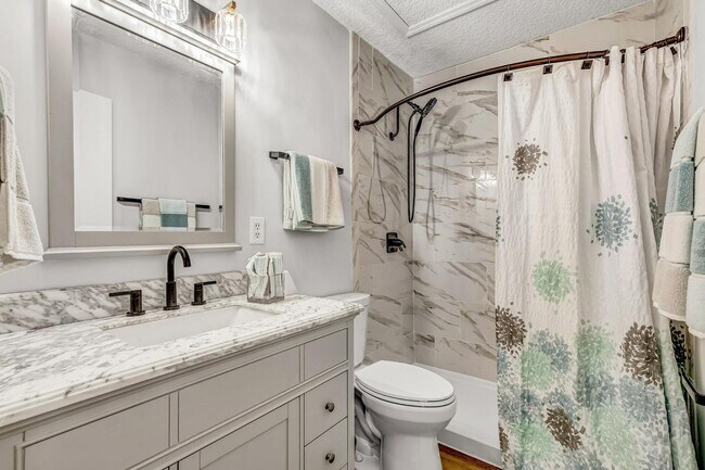 Building Photo - Available April 1st, 2026