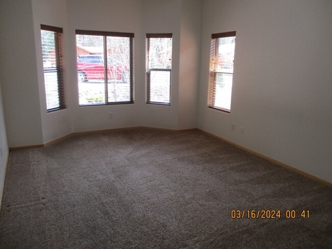 Building Photo - 2520 Waters Edge Ln