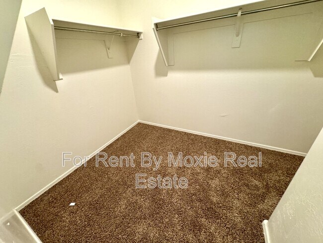 Building Photo - 2421 E San Borja Trail