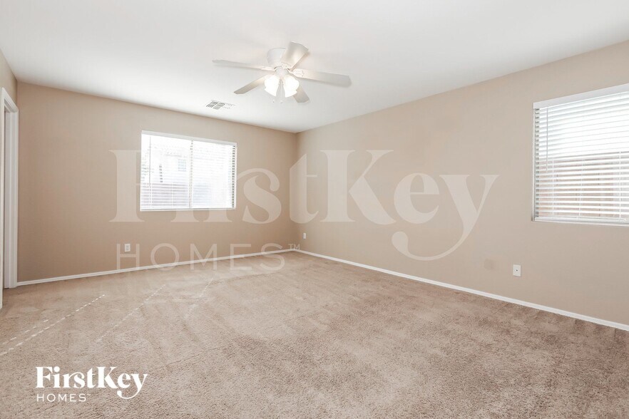 Building Photo - 1671 Maddison Cir