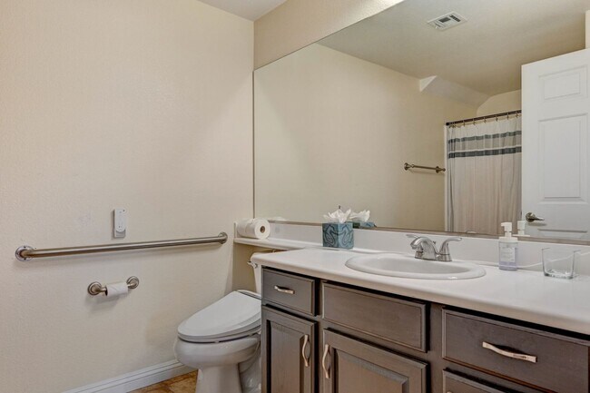 Building Photo - AWESOME SUMMERLIN CONDO IN GATED CORONADO ...