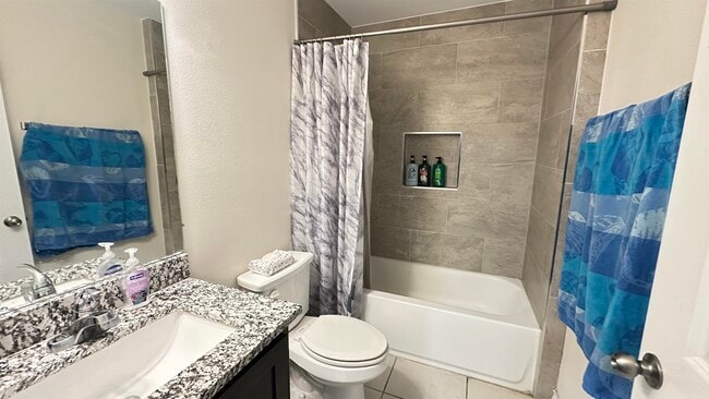 Building Photo - 3614 Jorge Sosa Dr