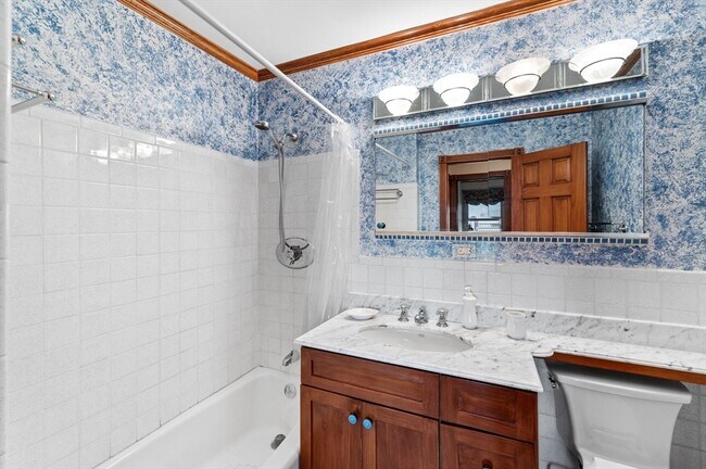 Building Photo - 151 Tremont St