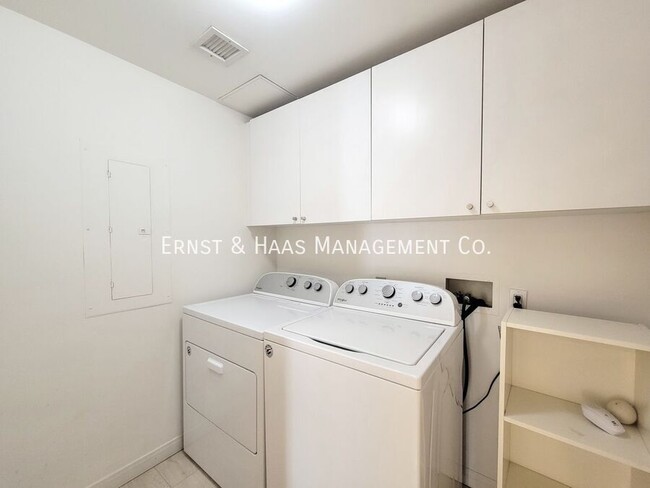 Building Photo - 850 E Ocean Blvd