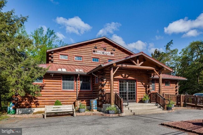Building Photo - 163 Chippewa Trail
