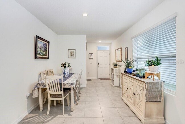 Building Photo - 17020 Oval Rum Dr