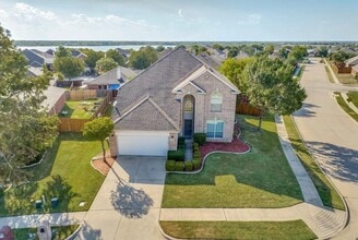 Building Photo - 2752 Stallion Dr