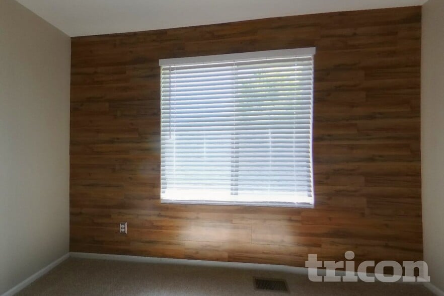 Building Photo - 1426 S Haleyville Cir