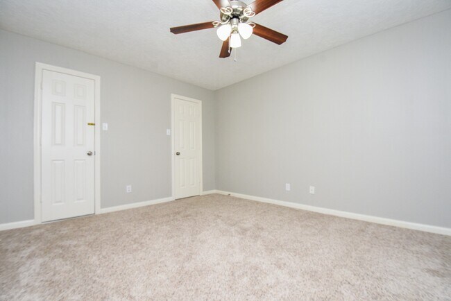 Building Photo - 15831 Conners Ace Dr