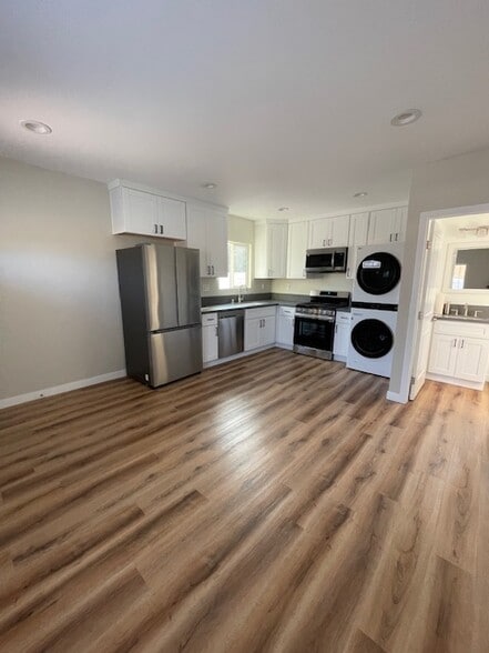 Building Photo - 6150 Costello Ave