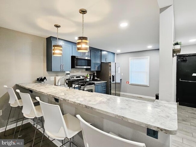 Building Photo - 1212 N King St