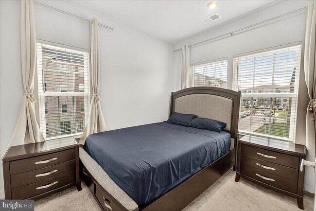 Building Photo - 16224 Bright Star Wy