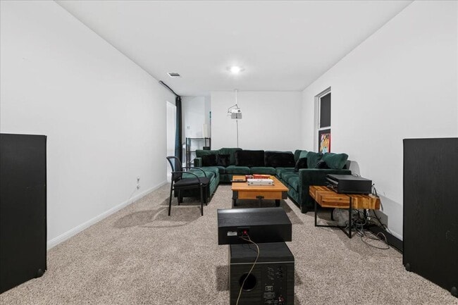 Building Photo - 209 Terra Mnr Trl