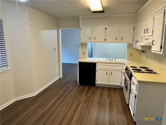Building Photo - 118 Rattan Dr