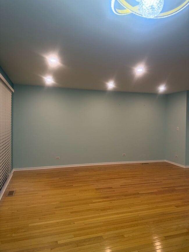 Building Photo - 434 Dogwood Terrace