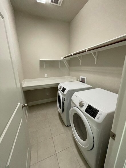 Building Photo - 4308 Indigo Lark Ln