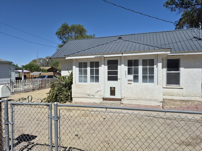 Primary Photo - 547 McLean Rd