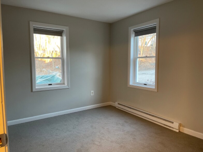 Building Photo - 3 Cook St