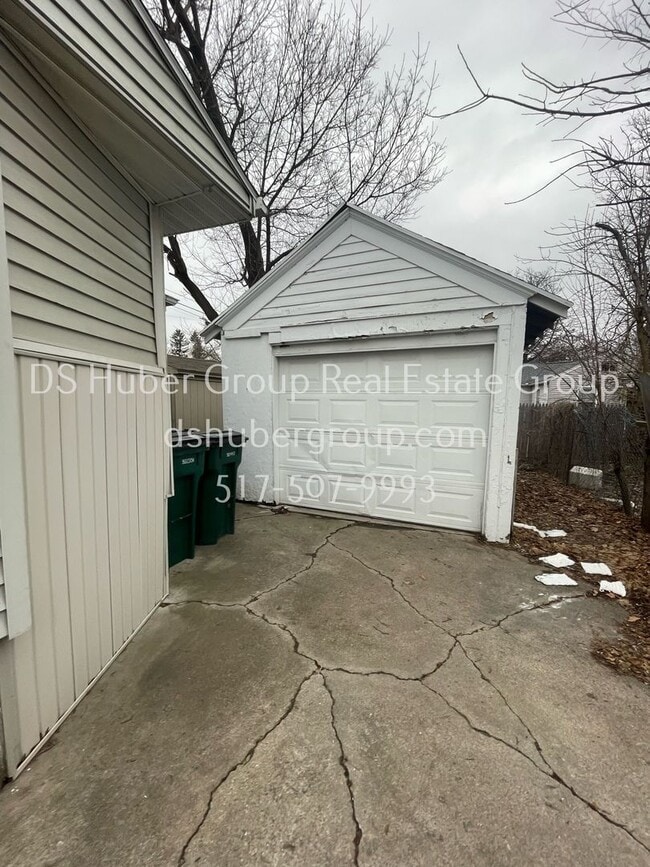 Building Photo - 805 Comfort St