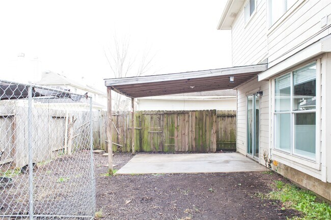 Building Photo - 8910 Sage Pl Dr