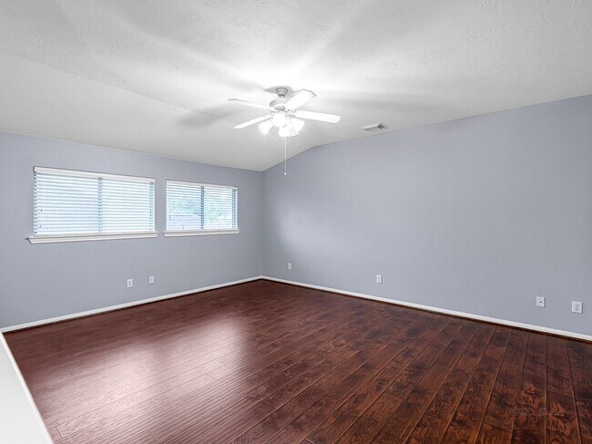 Building Photo - 24526 Blane Dr