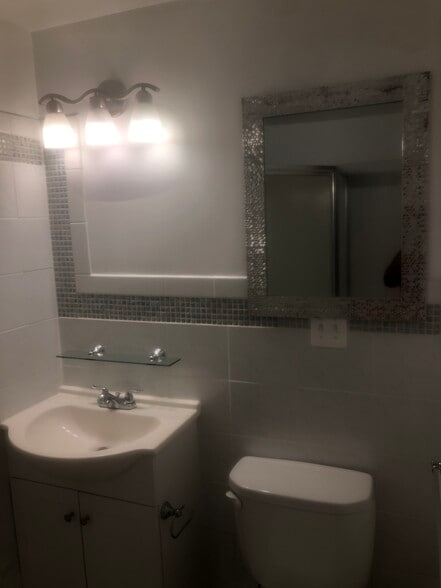 Building Photo - 19628 Club Lake Rd