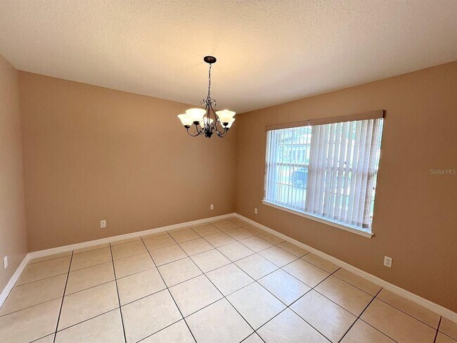 Building Photo - 70 Pheasant Dr